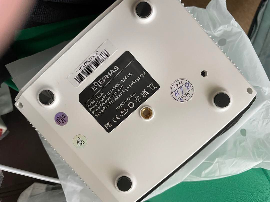 新品未使用 ELEPHAS 小型 プロジェクター 三脚 台形補正 高画質