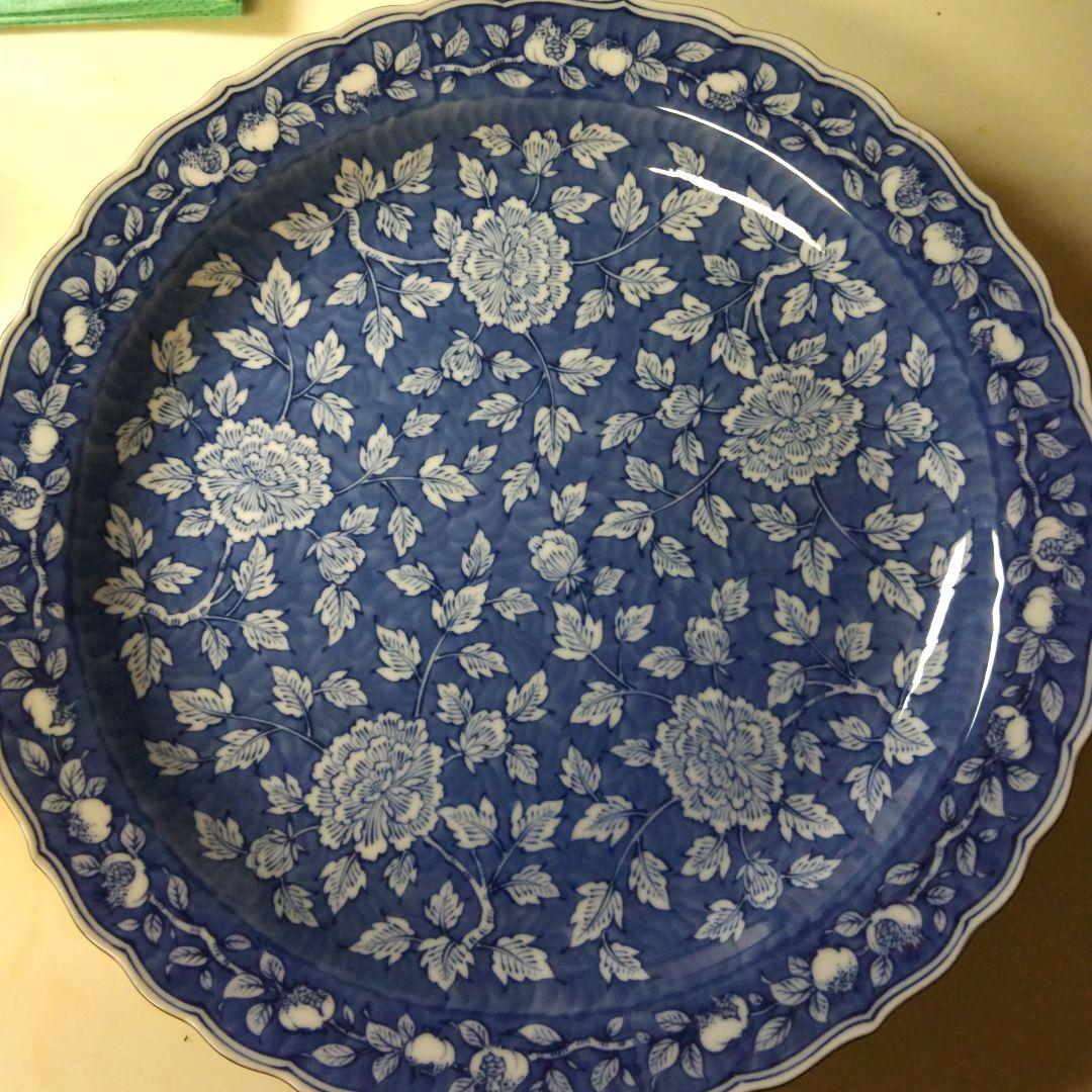 橘吉の青い花柄の陶磁器皿