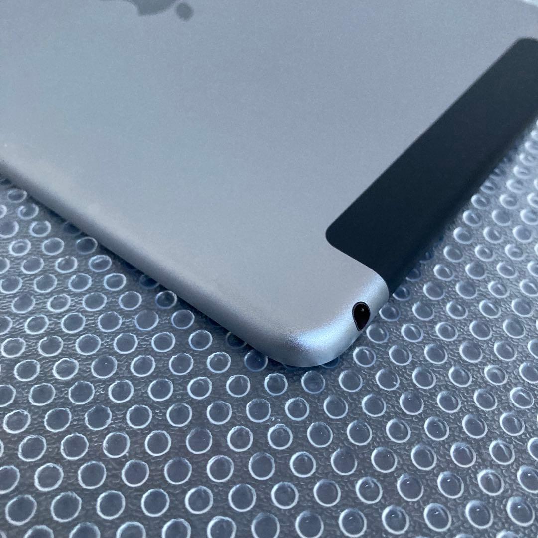3059【早い者勝ち】iPad mini4 第4世代 32GB SIMフリー☆