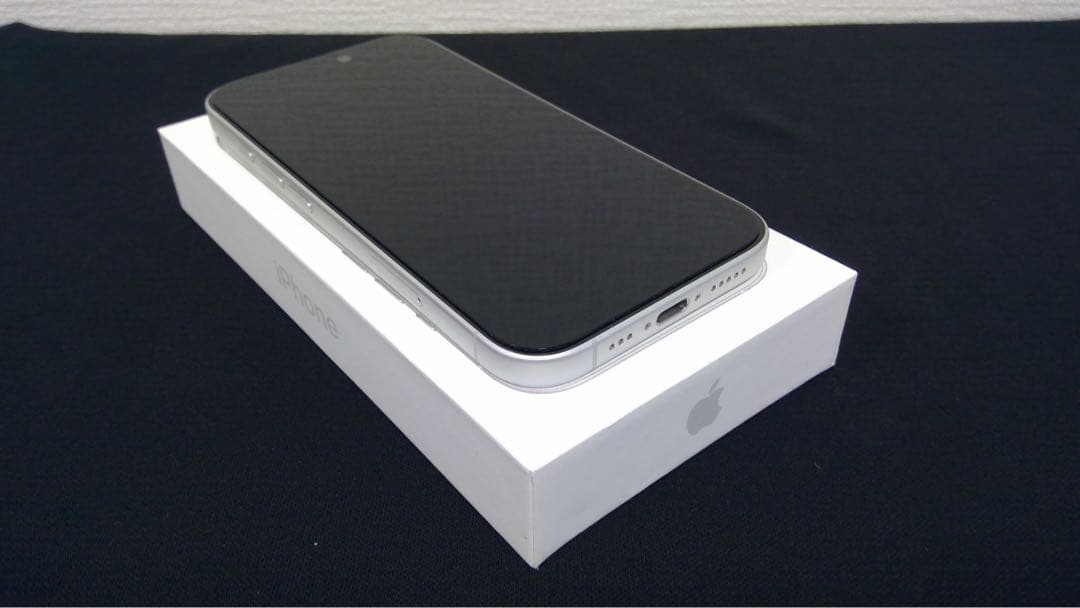 【極美品】iPhone 16 128GB ホワイト SIMフリー 箱・付属品完備