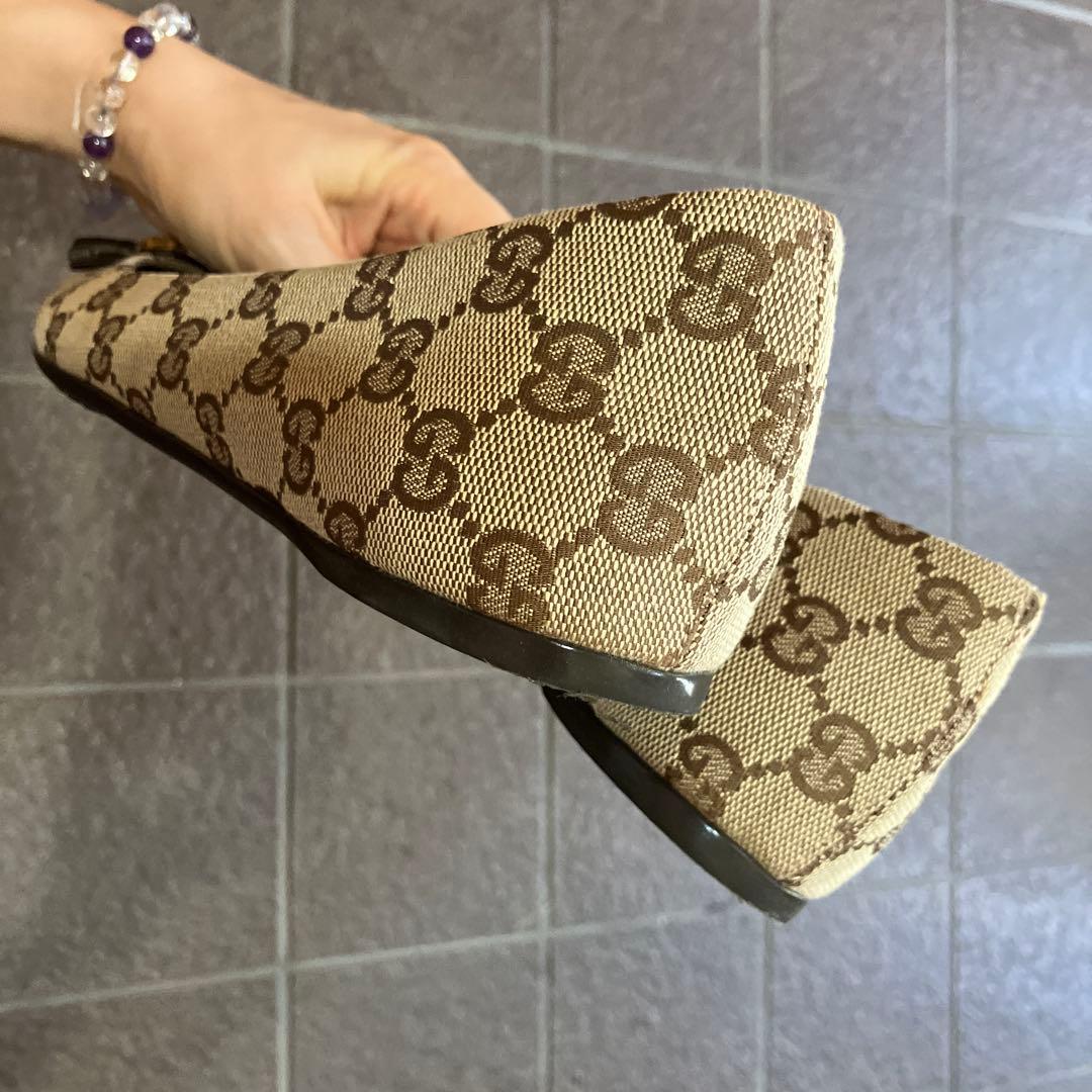 まゆゆさま専用GUCCI ベージュ フラットシューズ
