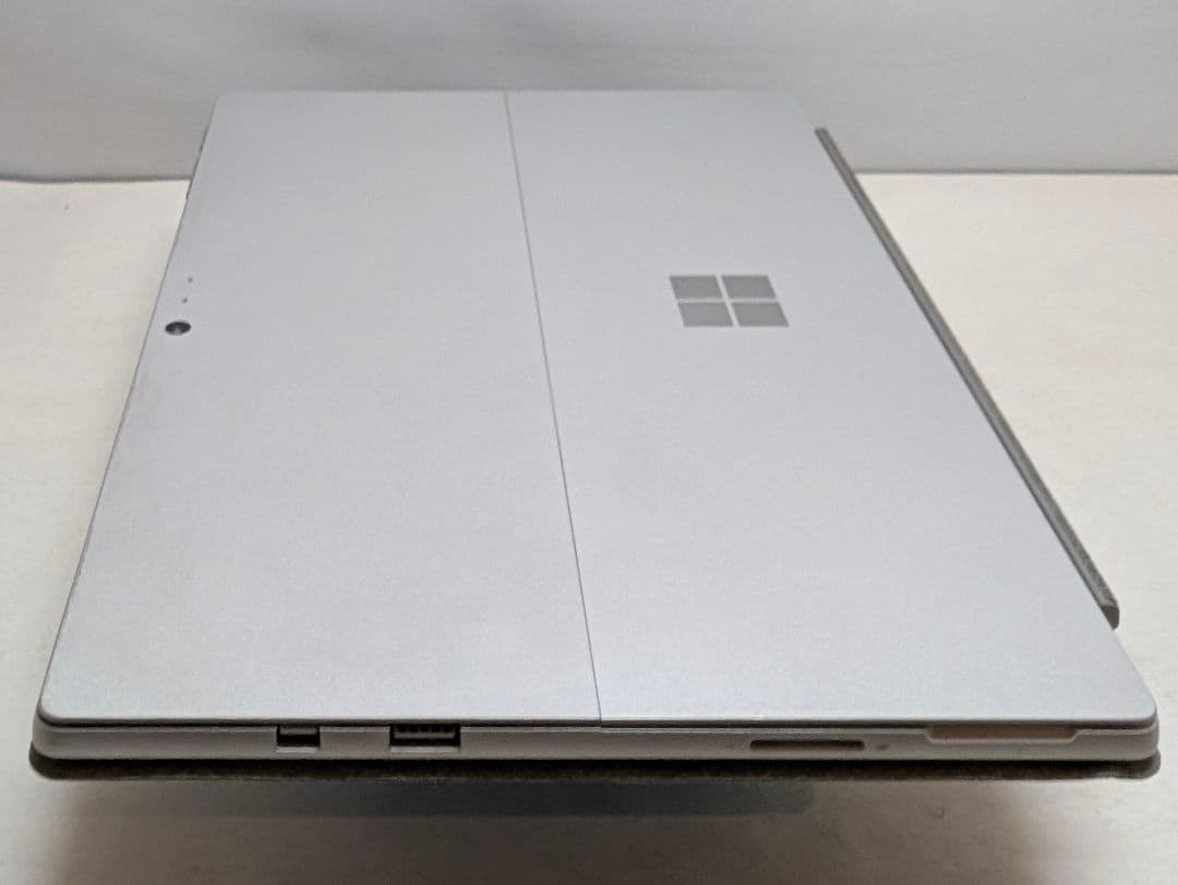 m3 Surface Pro6　Corei5第8世代　メモリ8GB/256GB