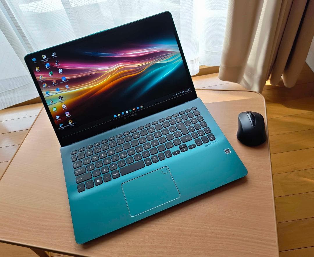Asus Vivobookノートパソコン