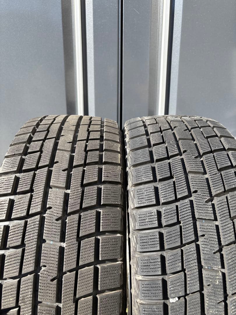 専用　キロ未満 訳アリスタッドレス カールソン 1/11EVO プリウス CT