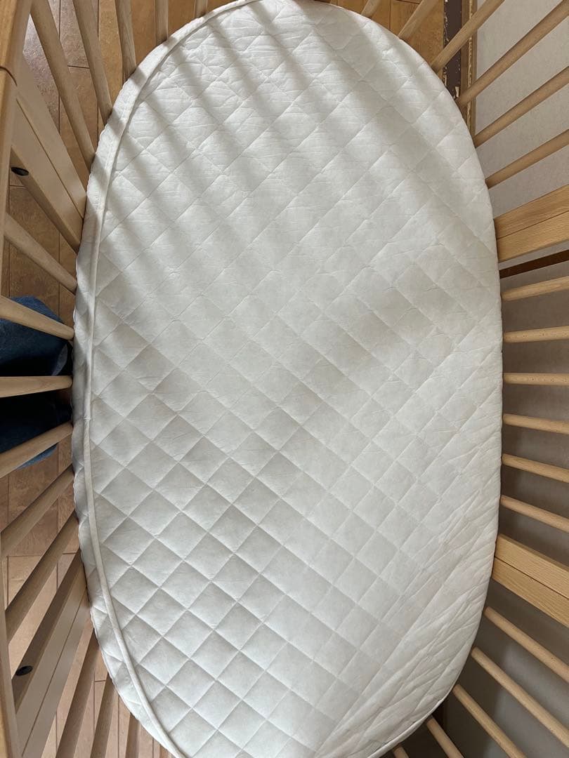 STOKKE スリーピー ベビーベッド 美品 マットレス＆未開封シーツ付き