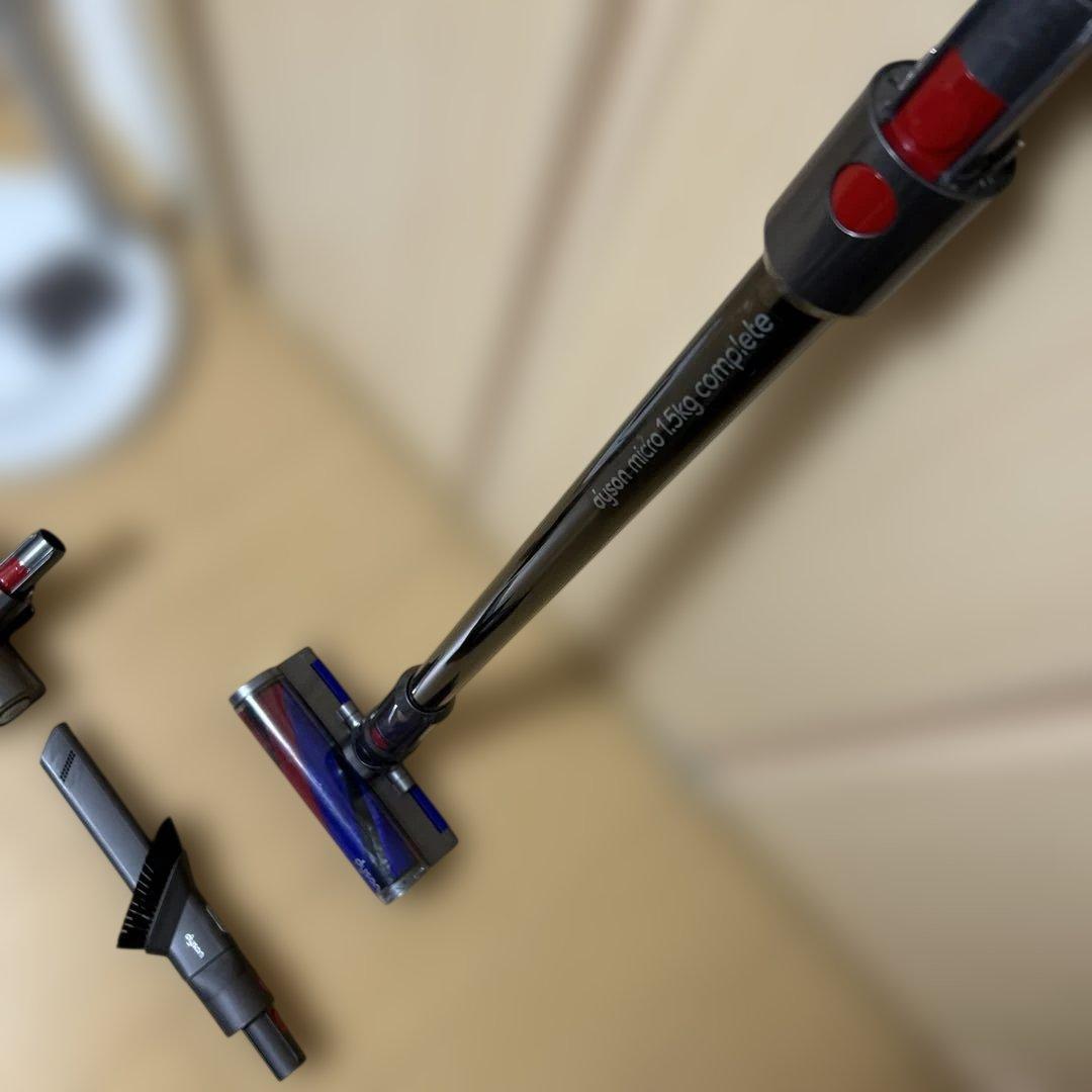 dyson ダイソン　SV21 純正スタンド付　現状品