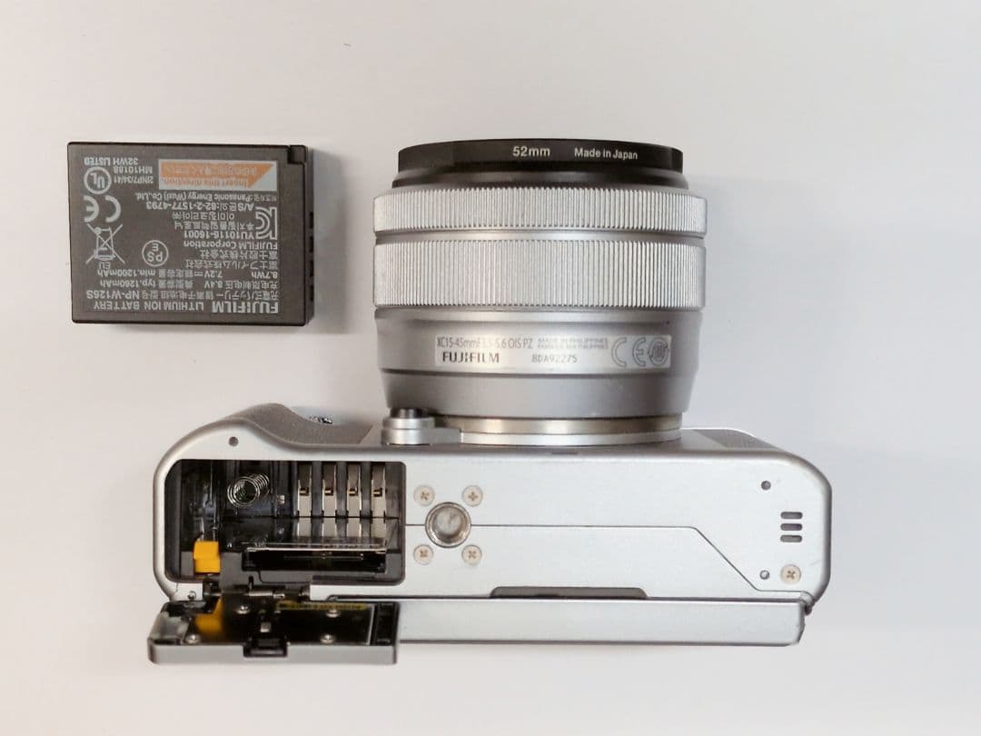 FUJIFILM X-A5 ミラーレス一眼カメラ レンズキット　M2907