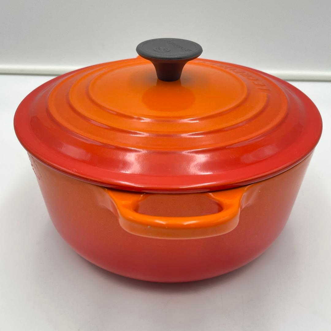 美品　ル・クルーゼ　ココット ロンド 20cm 両手鍋 オレンジ