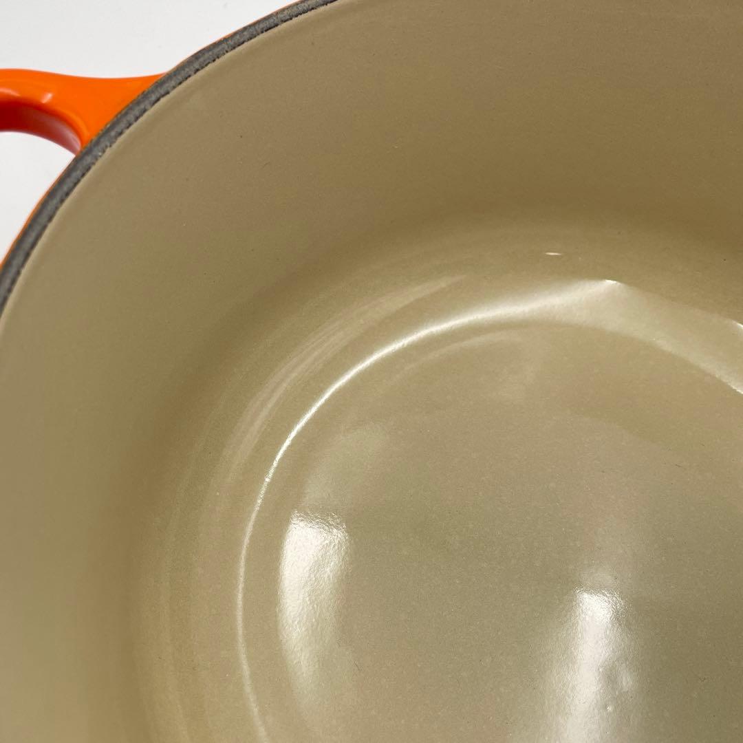 美品　ル・クルーゼ　ココット ロンド 20cm 両手鍋 オレンジ