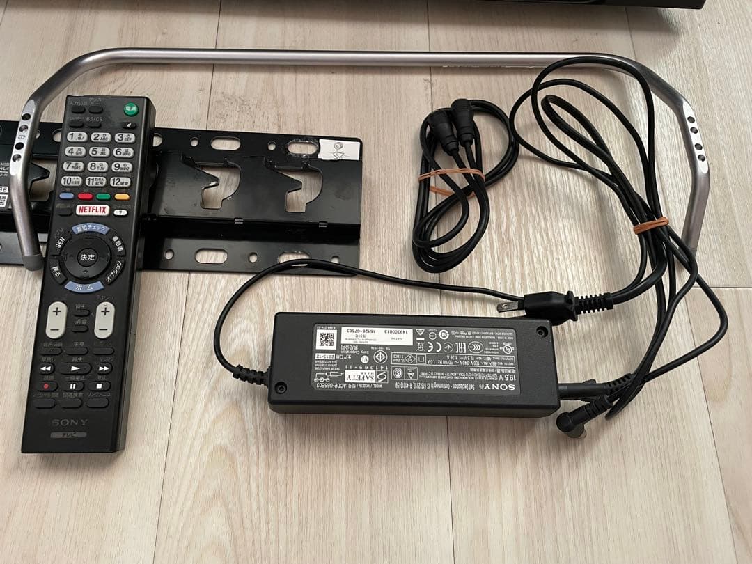 SONY(ソニー) 32インチ液晶テレビ ブラビア　KJ-32W730C