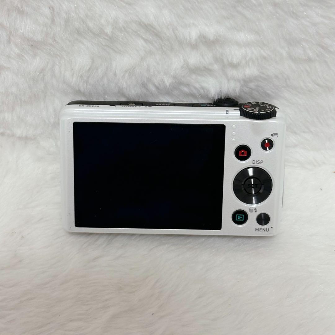 【希少】CASIO EXILIM EX-ZR200 ホワイト