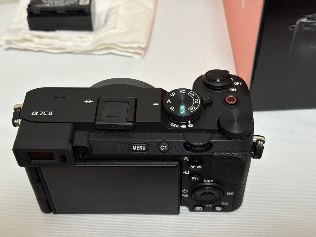 SONY α7CII ミラーレスデジタル一眼「ILCE-7CM2」 グリップ付き