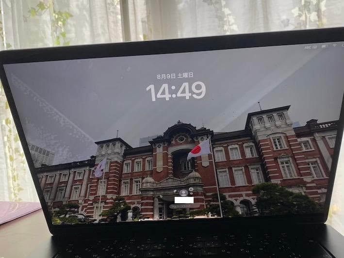 Apple MacBook Air 15 インチ　ディスプレイ ：スペースグレー