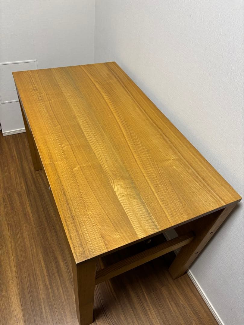 タモ材天然杢 シンプルなデスク