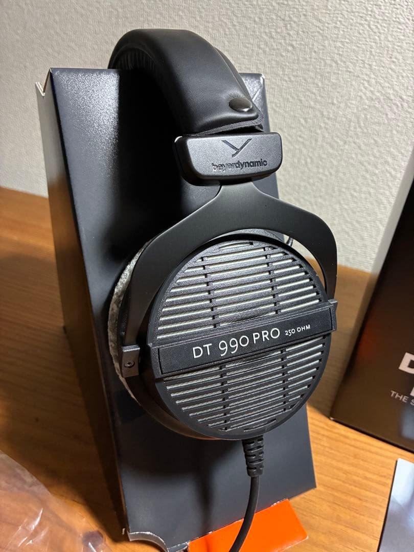 Beyerdynamic DT 990 PRO 250Ω　DT990PRO