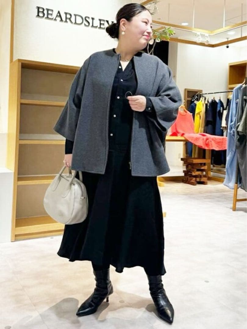 最終お値引き⭐︎美品BEARDSLEY⭐︎ビアズリー⭐︎ウールポンチョコート⭐︎裏地付き