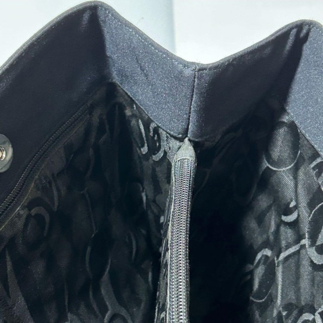 フェラガモ ヴァラチェーン ショルダーバッグ AU-21 8803 ナイロン