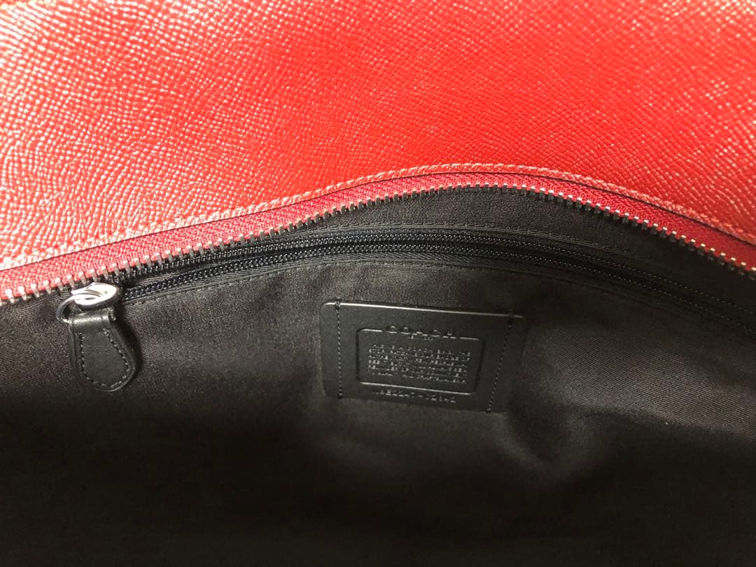 COACH レッド トートバッグ 外ポケット付き