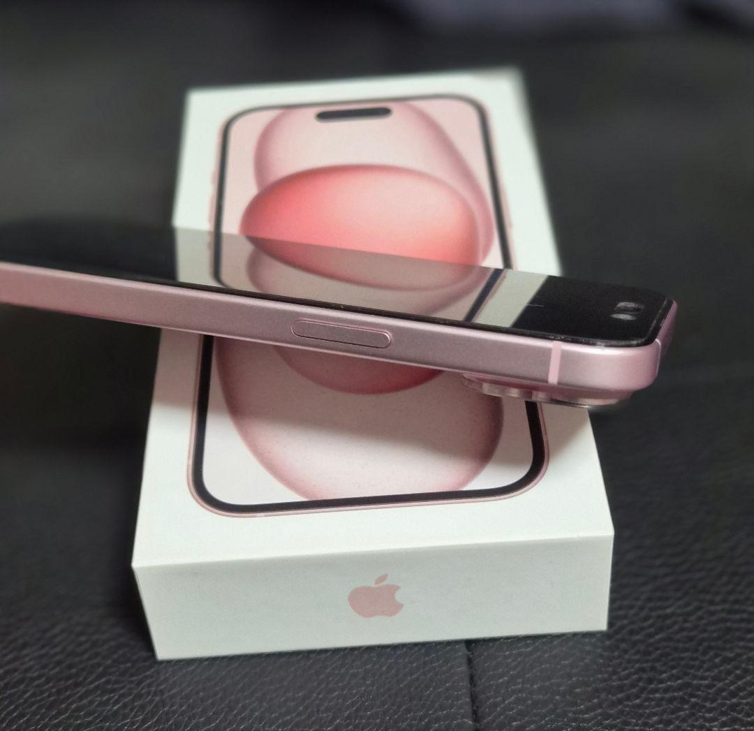 iPhone15 256GB 本体