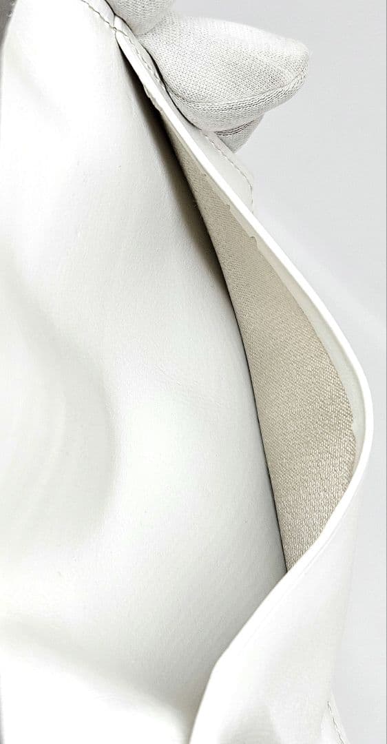 極美品　PELL　ペッレモルビダ　名刺入れ　カードケース