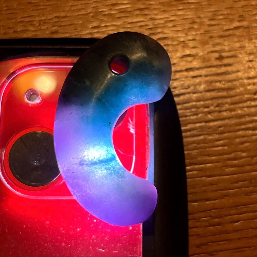 希少　古墳期　勾玉　複色翡翠