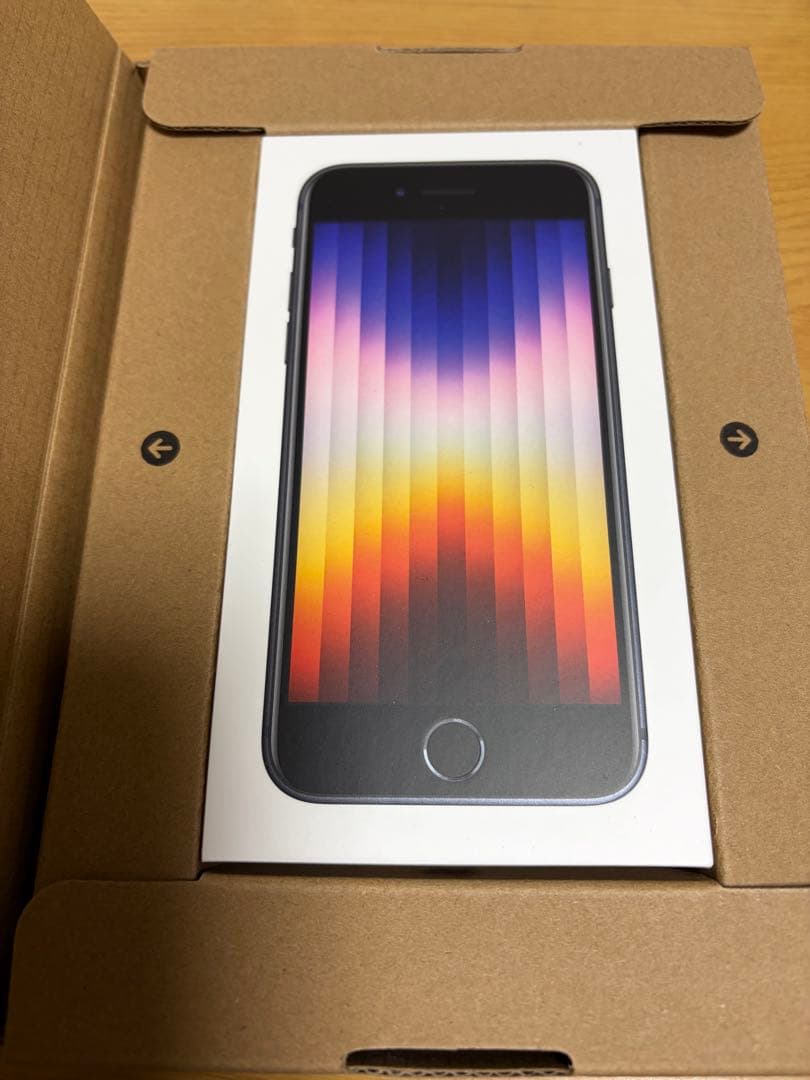 iPhone SE 第3世代　128GB