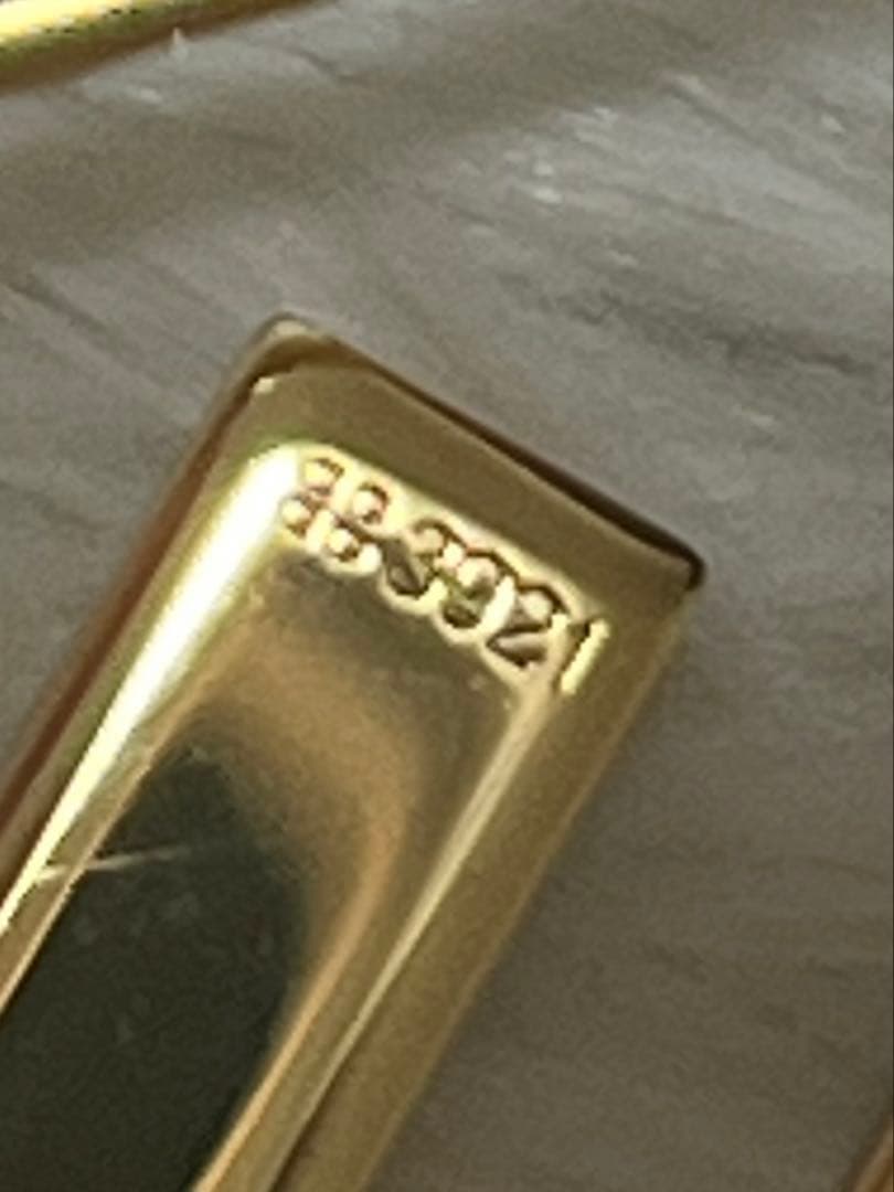 FENDI 正規品　ブローチ フォーエバー FFロゴ ホワイト ゴールド ピン