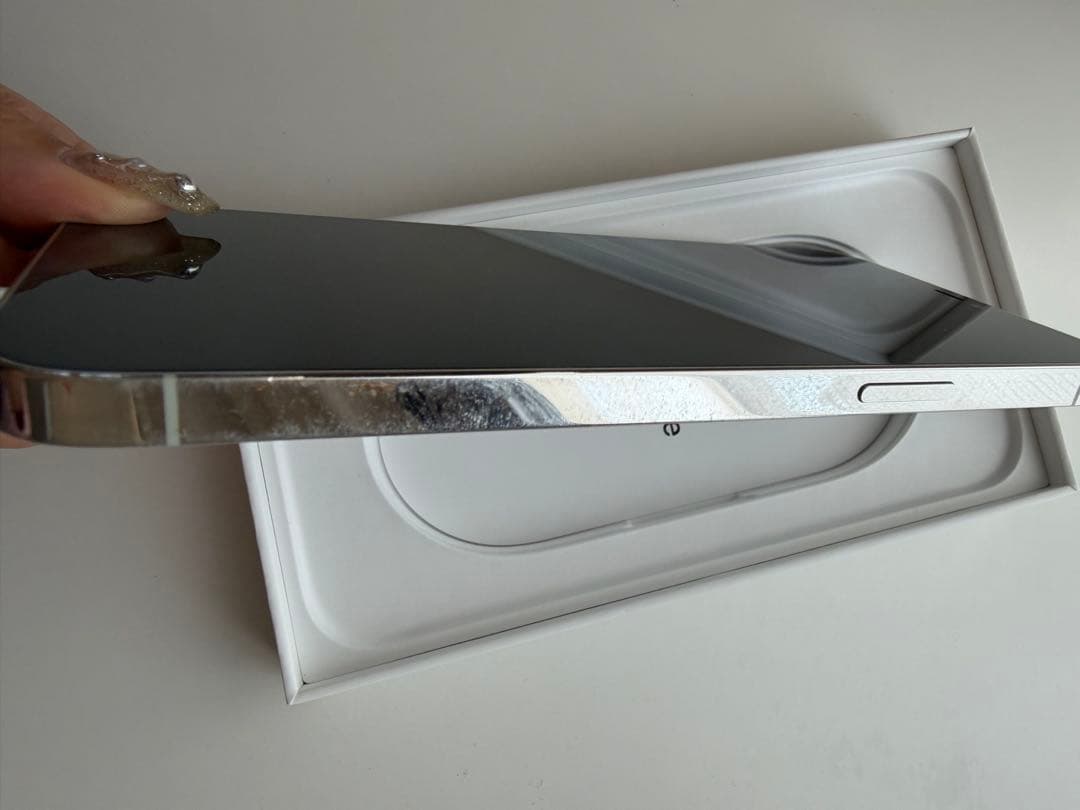 iPhone 12 Pro Max 128 GB シルバー SIM フリー