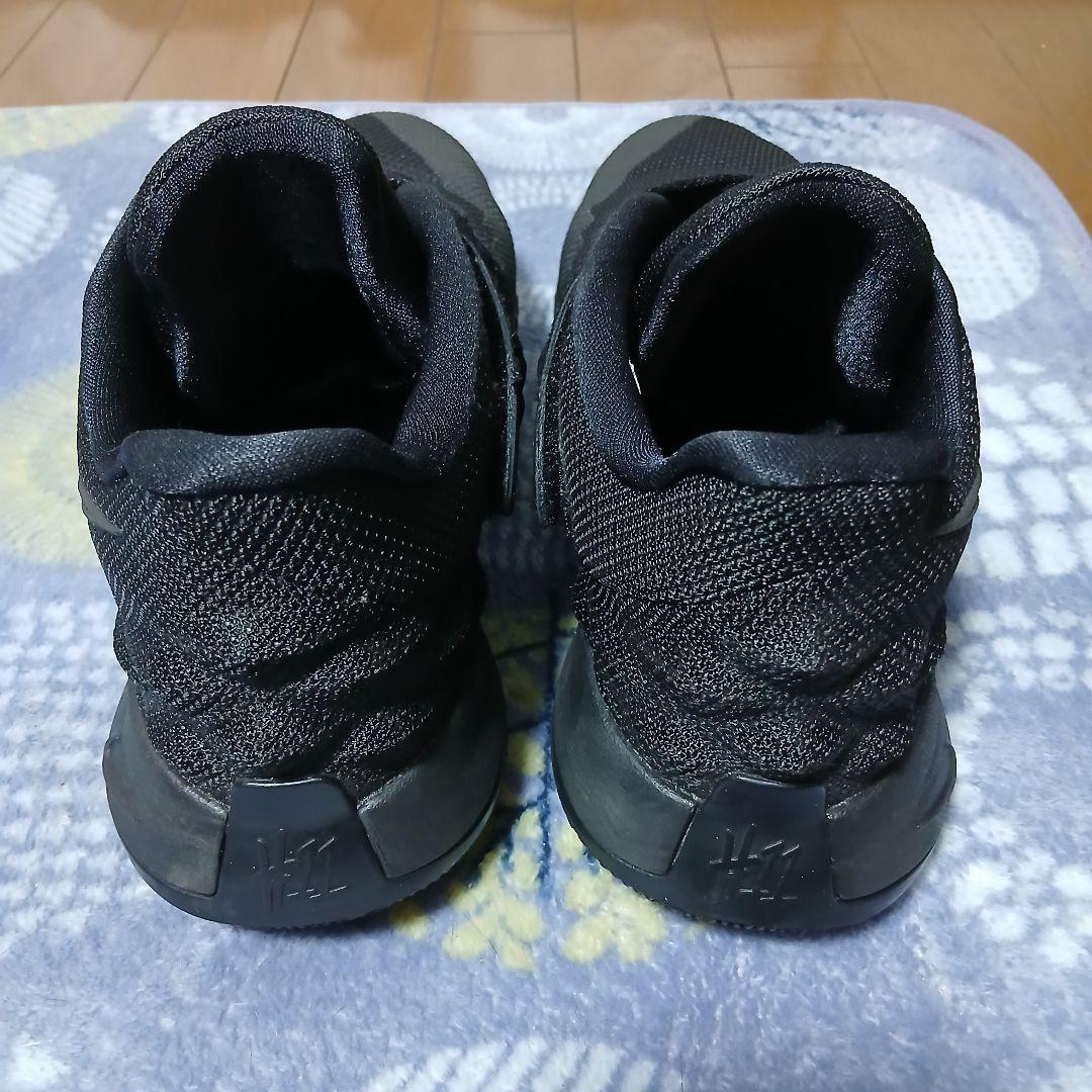 Nike nike kyrie low 1　ナイキ カイリーロー1　バッシュ