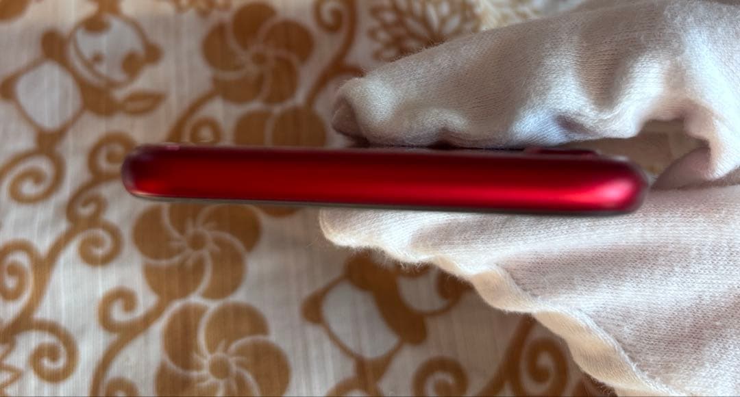 iPhone SE (第3世代) RED