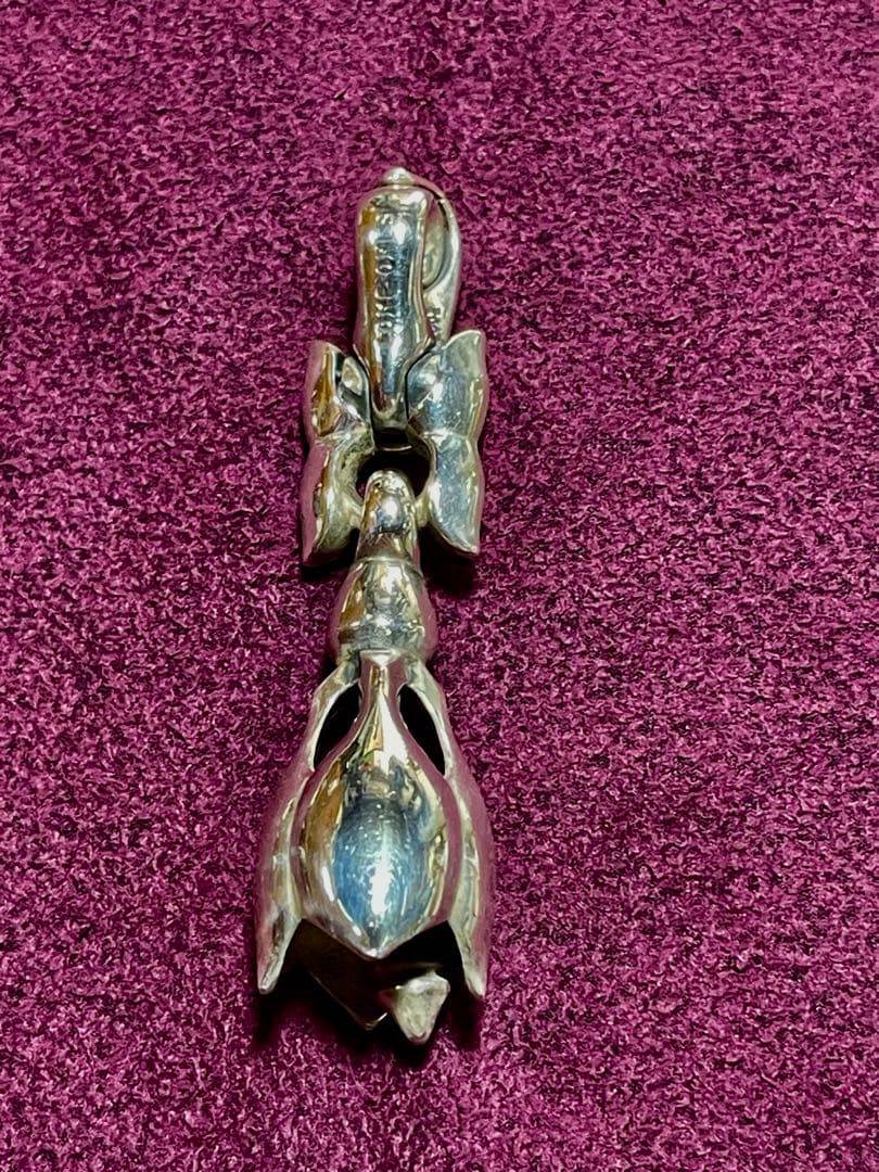 LONE ONES キークラスプLです