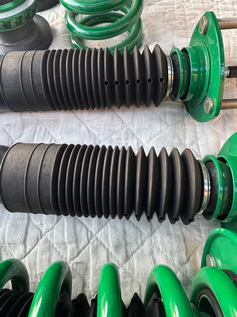 ほぼ新品 TEIN 車高調 レクサス GS300h AWL10