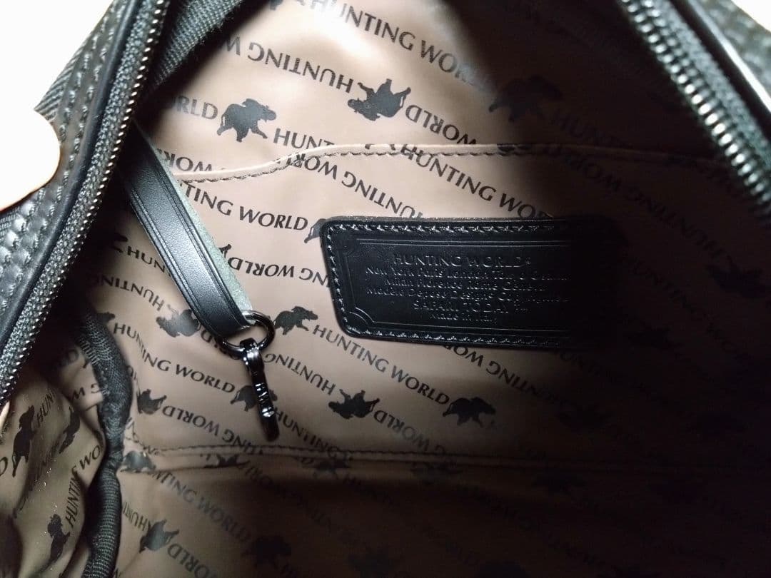 ハンティングワールドサファリ セカンドバッグ 黒