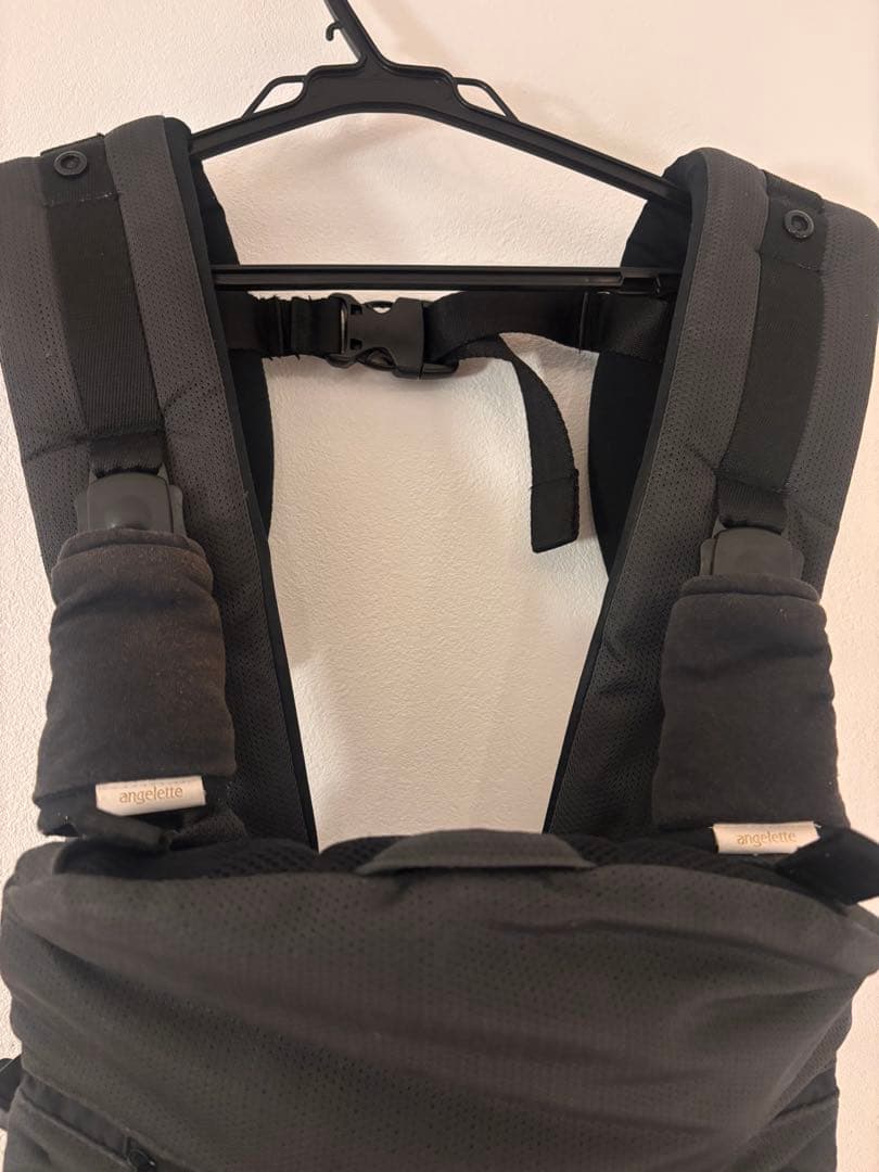 アンジェレッテ ベビーキャリア オン抱っこ紐　グレー　よだれパッド付き