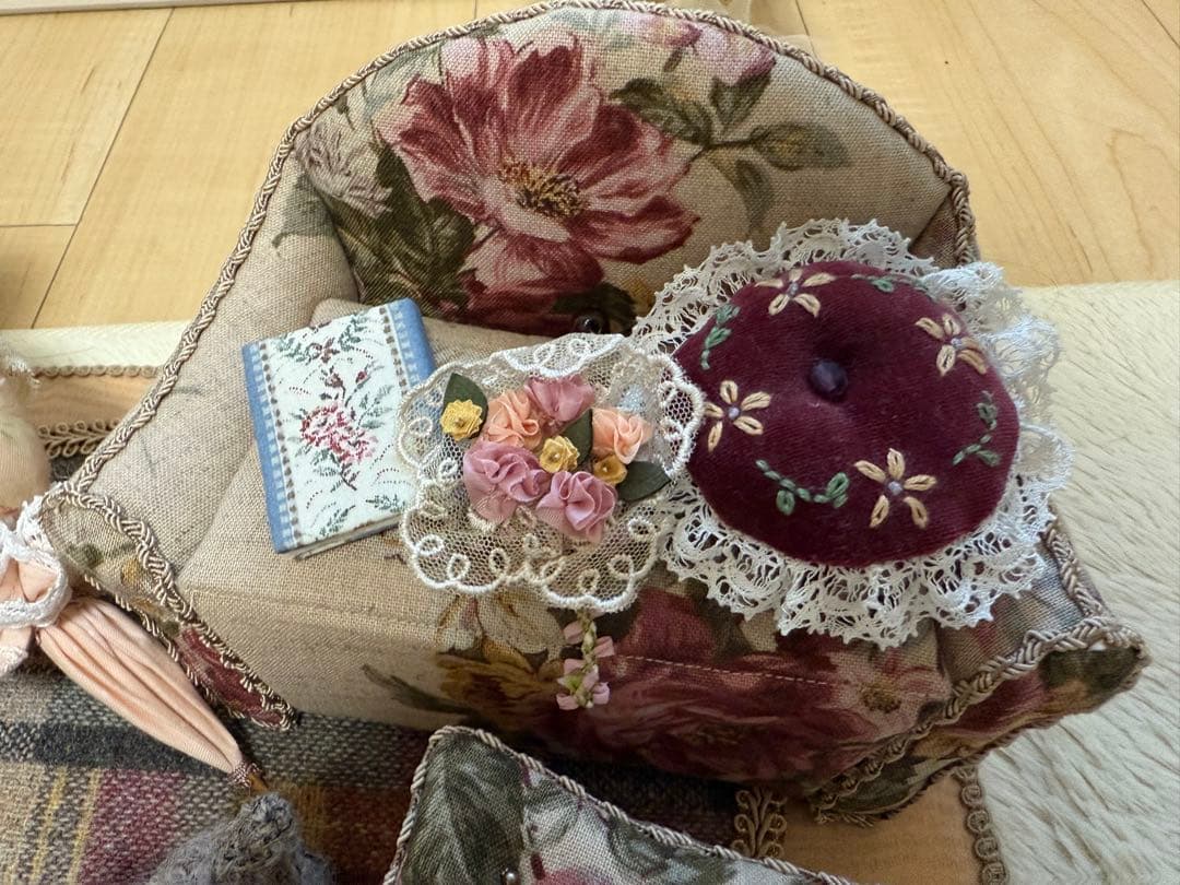 マニー Many オタンジャディス アンティークベア ソファー小物入れ