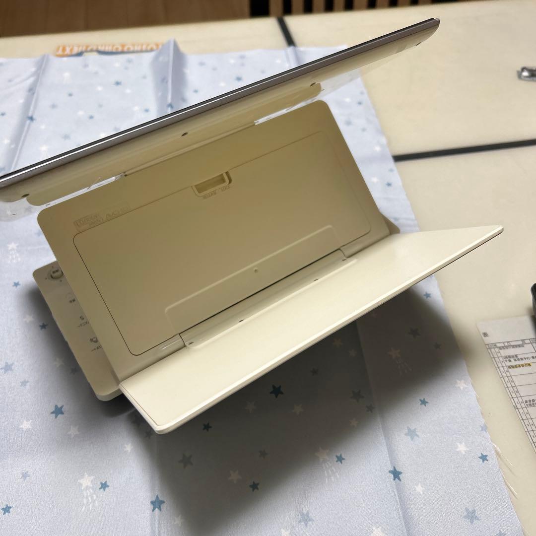 【動作品 】Panasonic DMP-HV200 ポータブルテレビ 10インチ