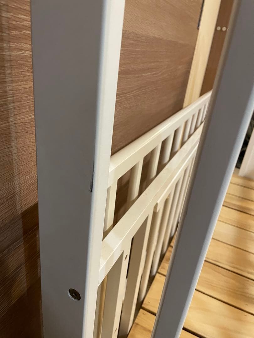 ホワイト 木製 ベビーベッド キャスター付き