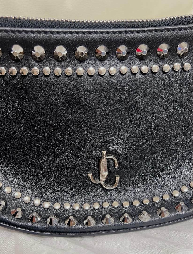 【美品】JIMMY CHOO ジミーチュウ JCスタッズ付 ボディバッグ