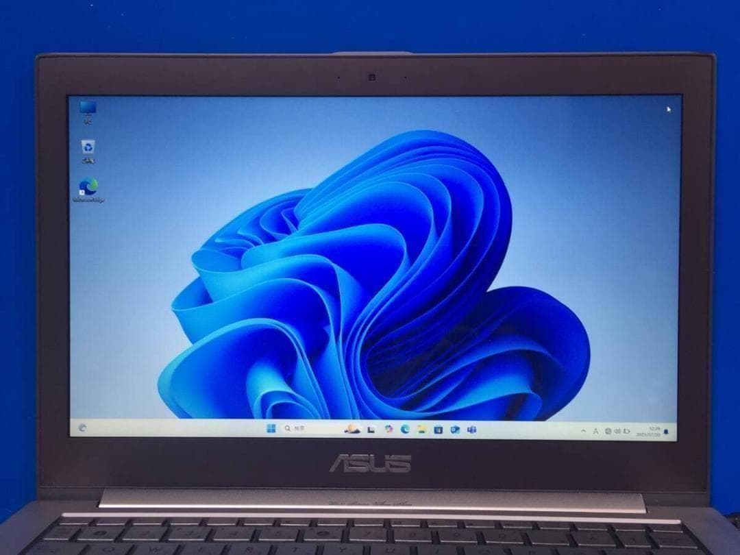 ASUS UX31E 13.3型TFT液晶　薄型・コンパクト ノートパソコン