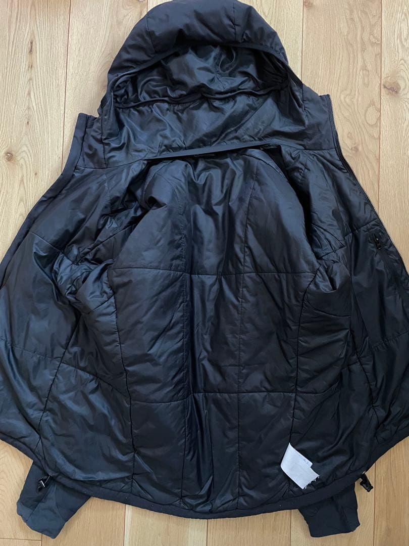 激レア廃盤モデルアークテリクス アトムAR フーディーAtom AR hoody