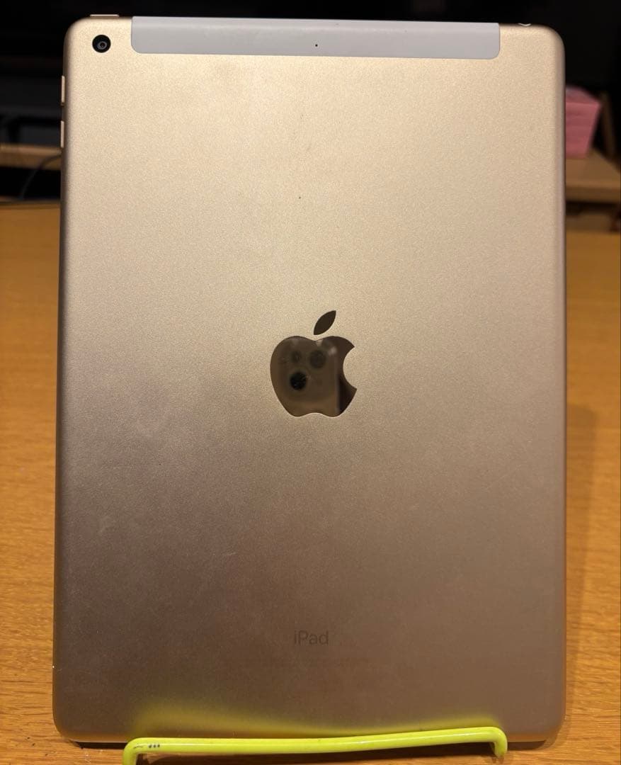 ★꒰ᐡ֊ ‧̫ ֊ᐡ꒱♡ ★iPad第5世代 128GB