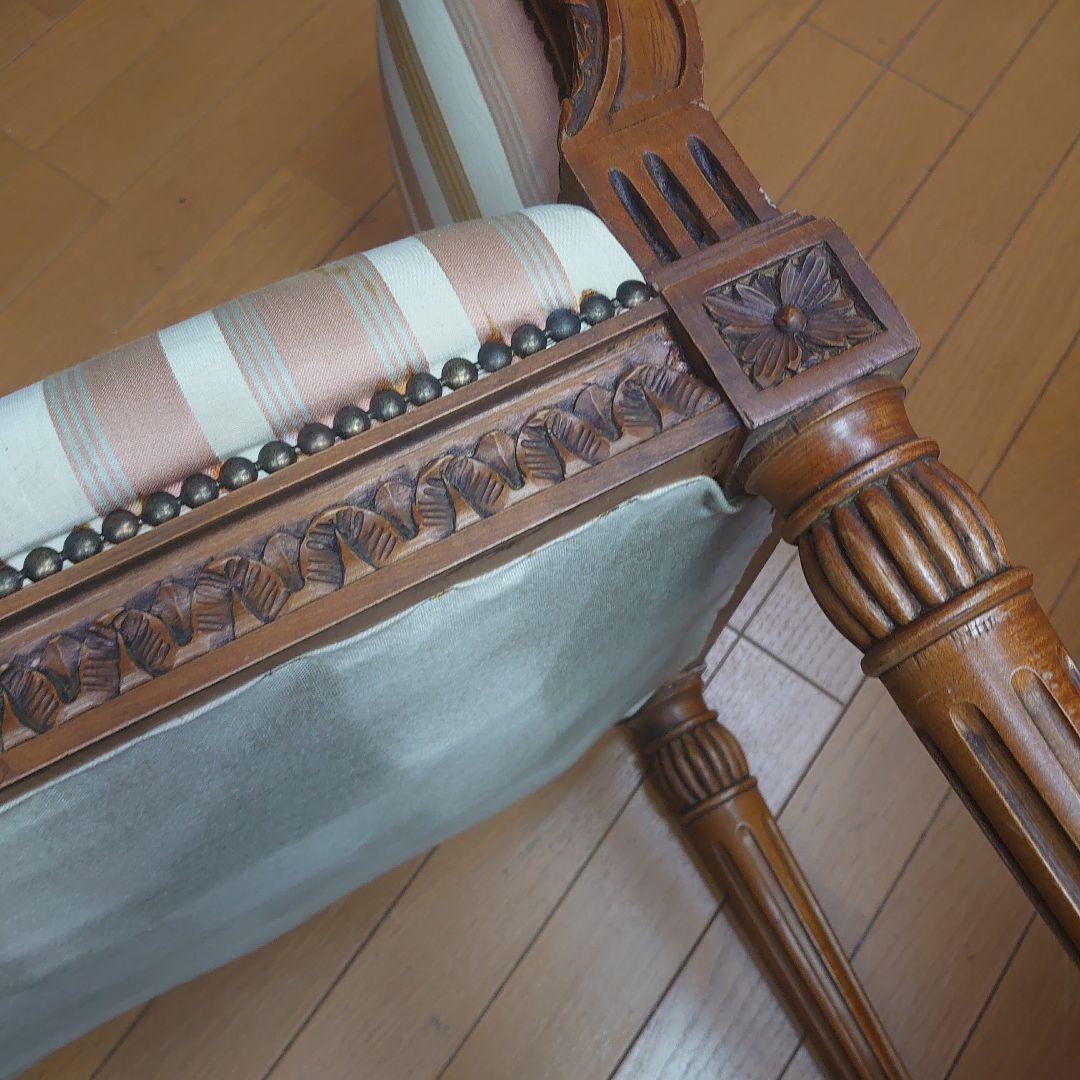 長椅子 ロココ アンティーク 鋲 高級 頑丈 難 チェア 存在感