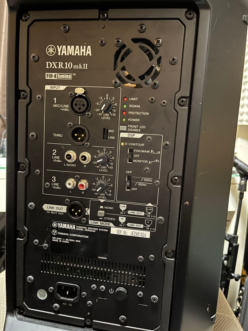 Yamaha DXR10 mkII スピーカー