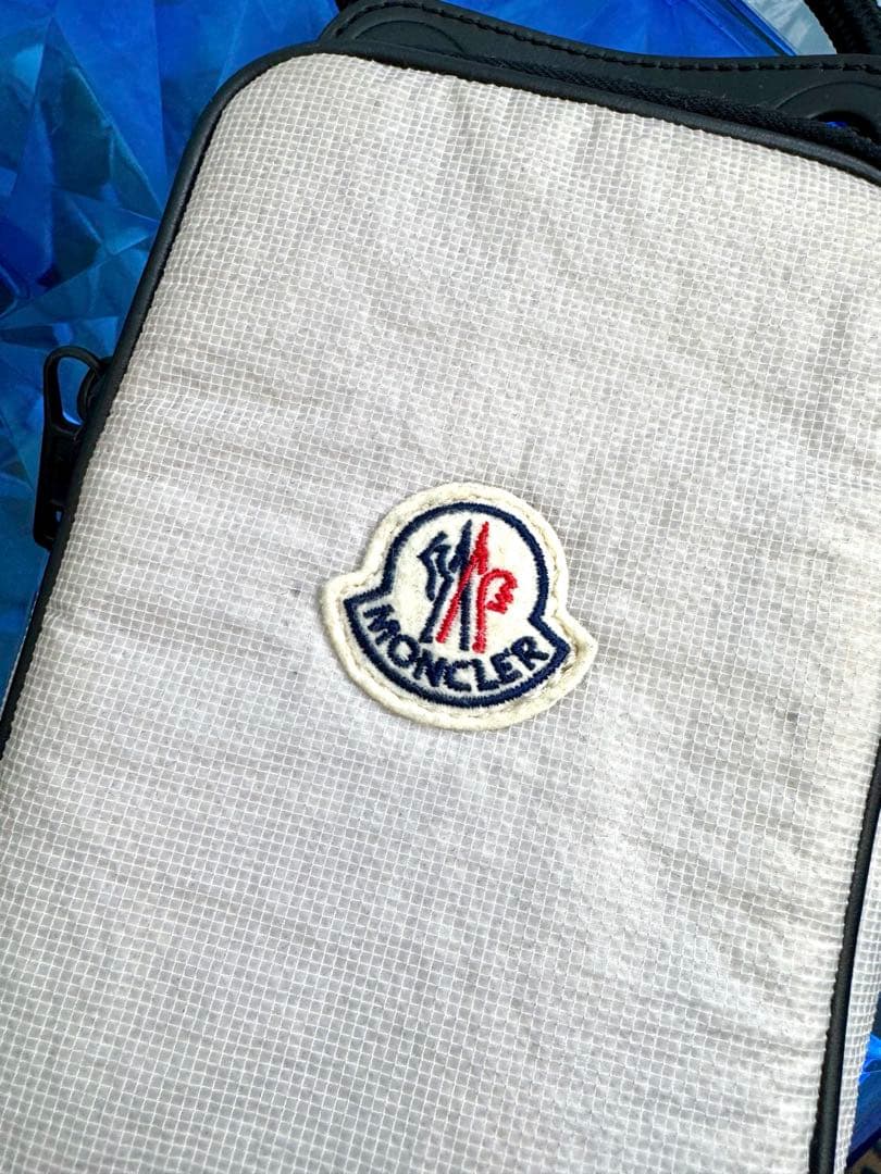 MONCLERモンクレール★クロスボディフォンケース ポーチショルダーバッグ