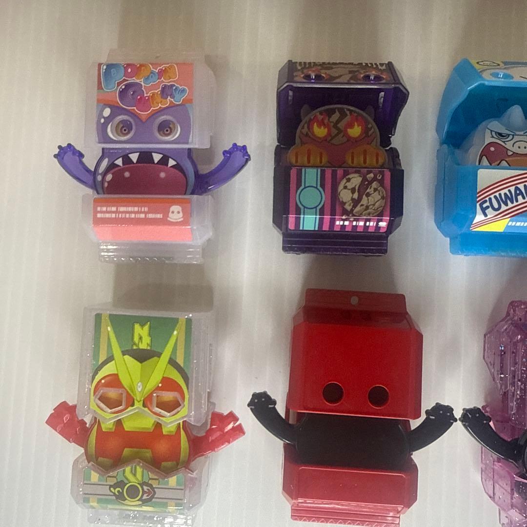 仮面ライダーガヴ　DX変身ベルトガヴ & DX変身銃ベイクマグナム　♫