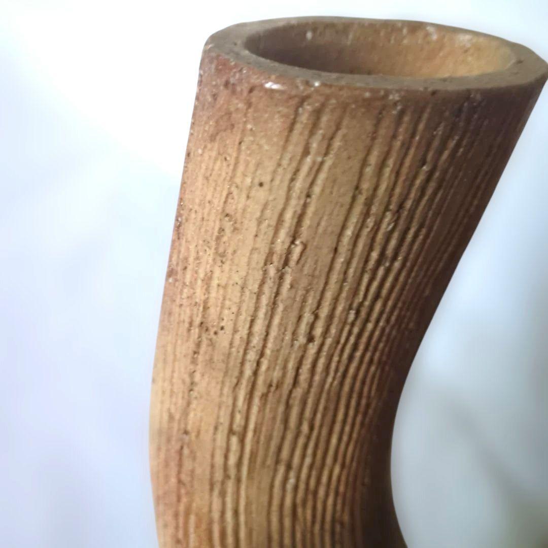 U字型陶器花瓶 ストライプ模様