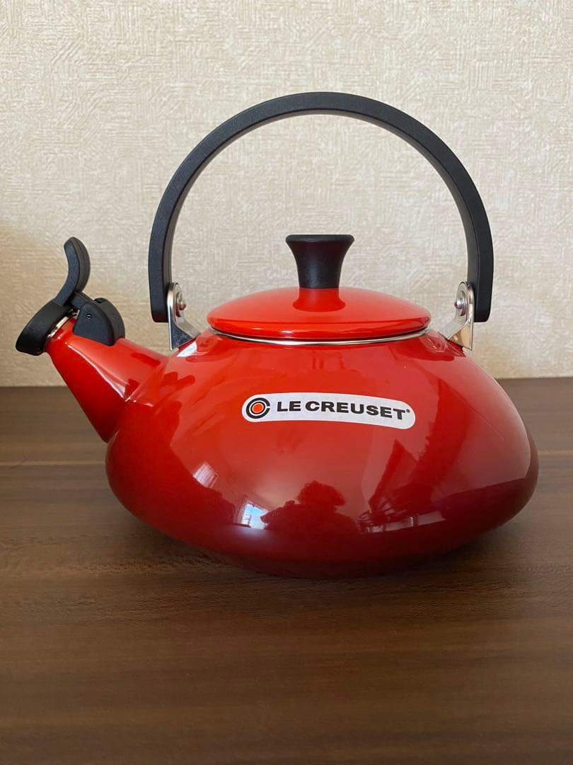 ちーちゃんさん専用ルクルーゼ　ケトル1.5L チェリー