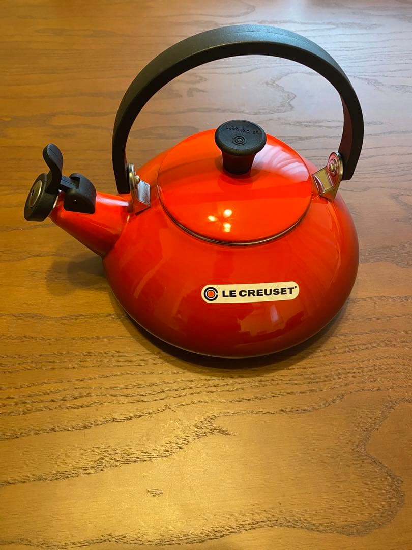 ちーちゃんさん専用ルクルーゼ　ケトル1.5L チェリー