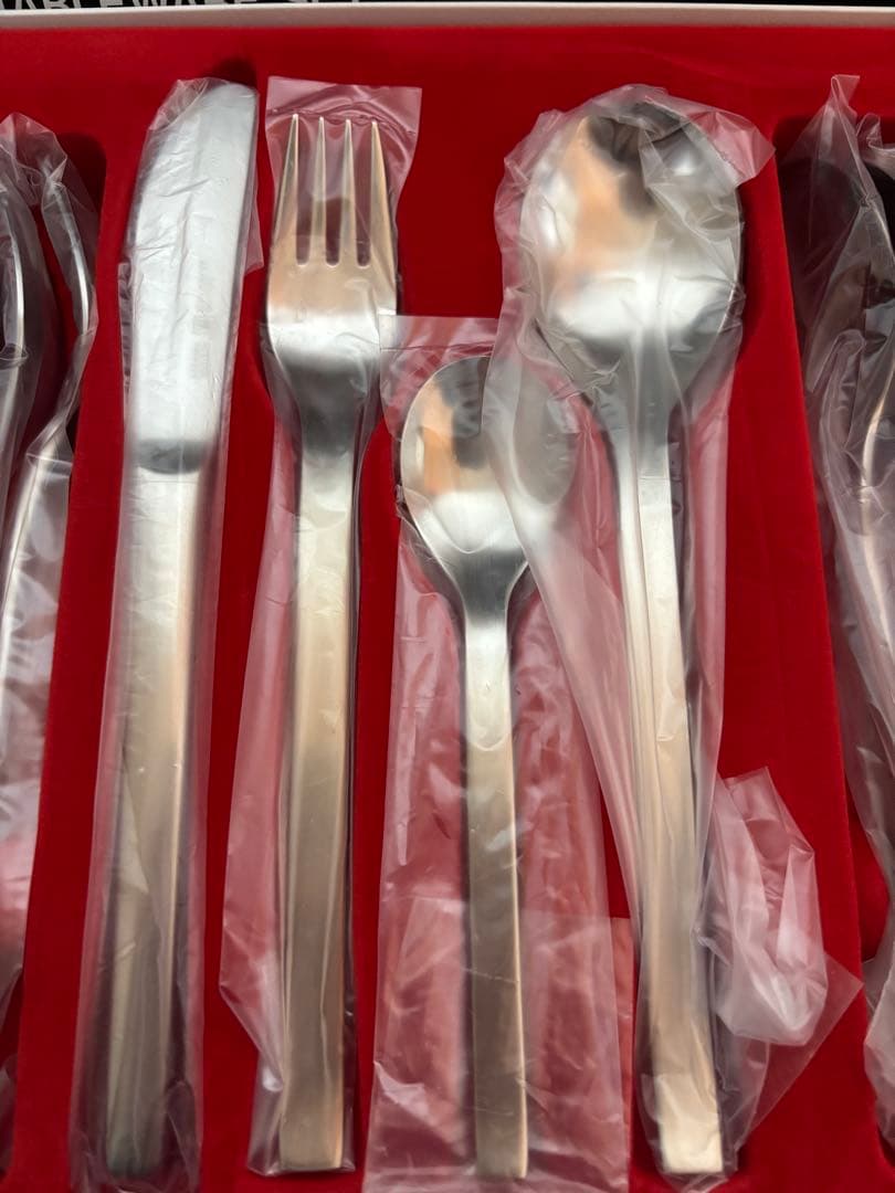 ヘンケルス　カトラリーセット　24P