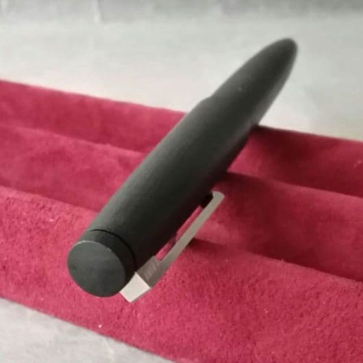 逸品　LAMY(ラミー) 2000 L01万年筆　F又はM　永遠のロングセラー